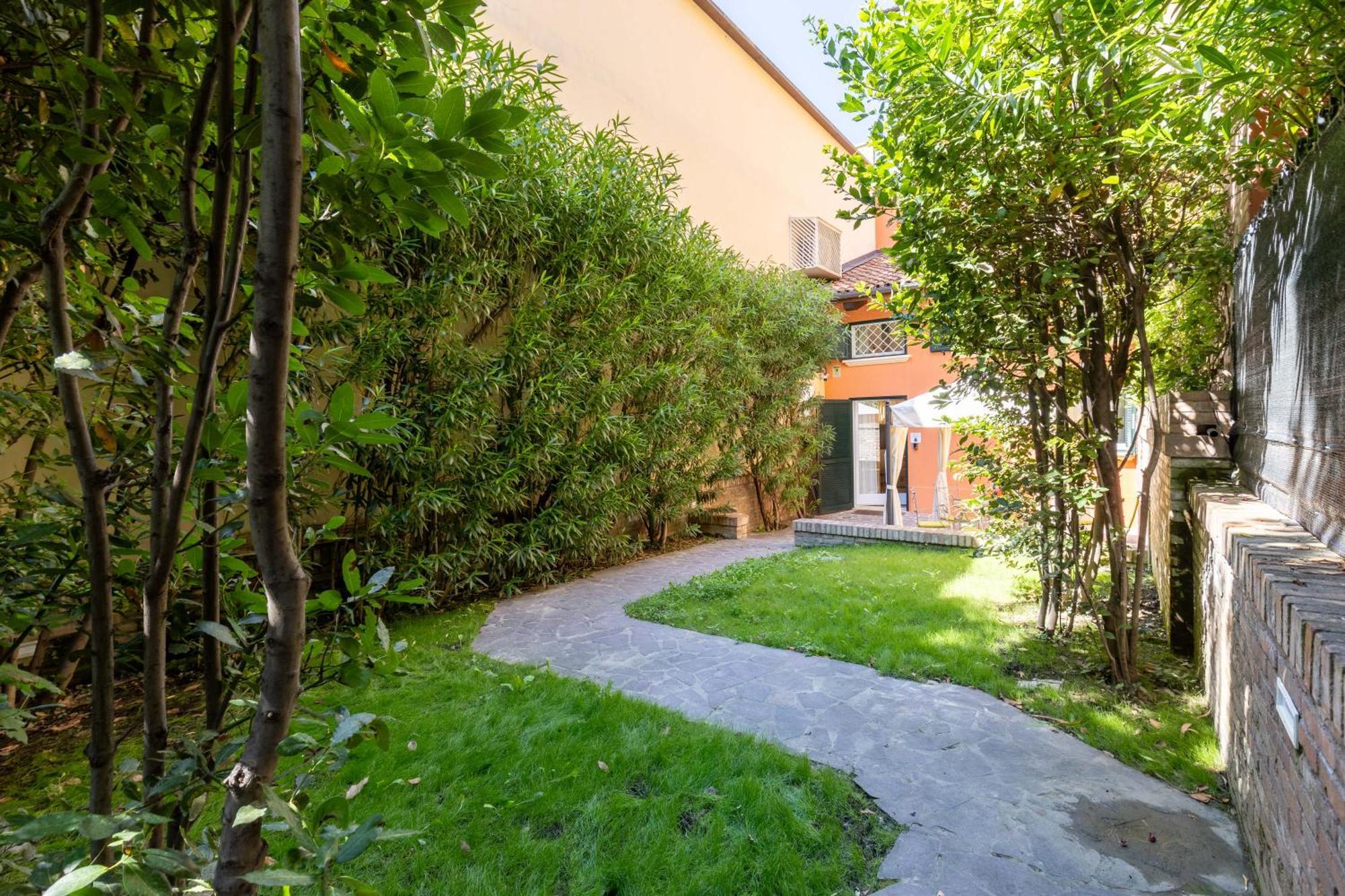 Isaia Garden -Private Garden Spa Bath Bolognarooms בולוניה מראה חיצוני תמונה